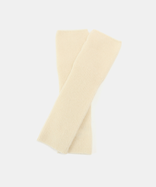 IENA（イエナ）の「ピュア カシミヤ グローブ（手袋・レディース・チャコールグレー/ホワイト/レッド・FREE）」の12枚目の写真