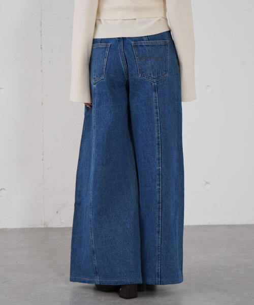 archives(アルシーヴ)の「ロゴ刺繍ワイドデニム /(デニムパンツ・レディース・ブルー/ロイヤルブルー/ブラック・MEDIUM/SMALL)」の19枚目の写真