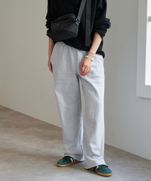 Spick & Span（スピックアンドスパン）の「《追加》裏毛イージーストレートパンツ（スウェットパンツ・レディース・ネイビー/ライトグレー・38/36）」の6枚目の写真