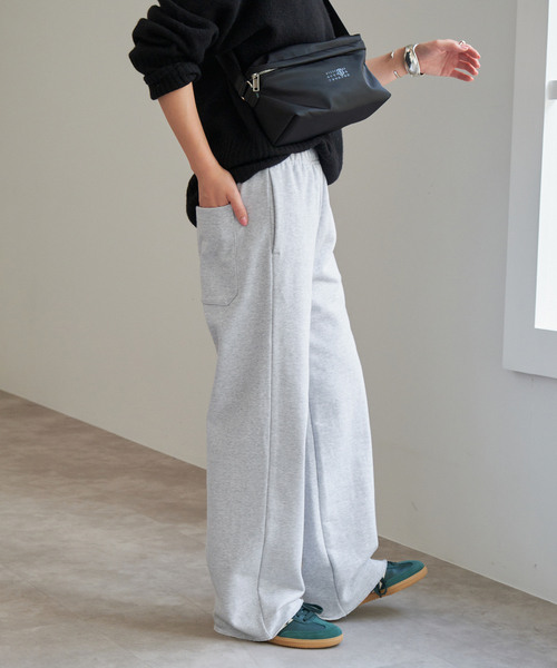 Spick & Span（スピックアンドスパン）の「《追加》裏毛イージーストレートパンツ（スウェットパンツ・レディース・ネイビー/ライトグレー・38/36）」の8枚目の写真