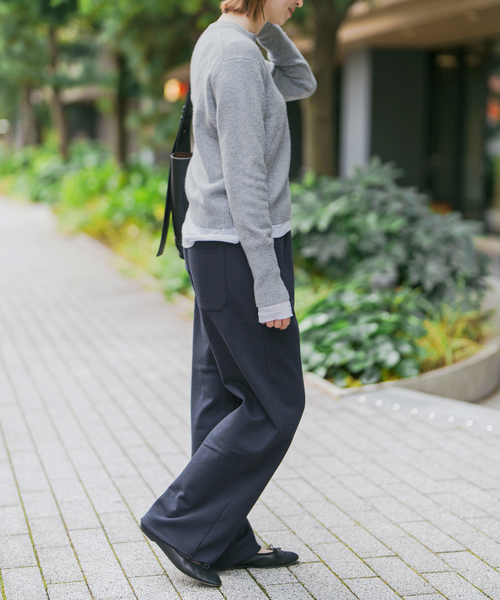 Spick & Span（スピックアンドスパン）の「《追加》裏毛イージーストレートパンツ（スウェットパンツ・レディース・ネイビー/ライトグレー・38/36）」の17枚目の写真