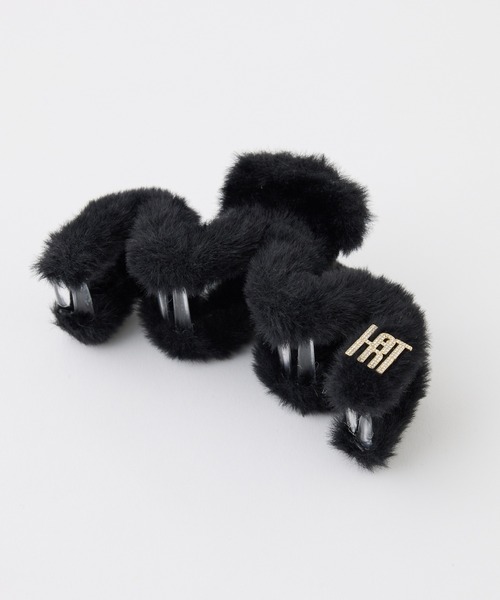 one after another NICE CLAUP（ワンアフターアナザーナイスクラップ）の「【Latini】ロゴ付きフェイクファークリップ（バレッタ/ヘアクリップ・レディース・ホワイト/ブラック・FREE）」の12枚目の写真