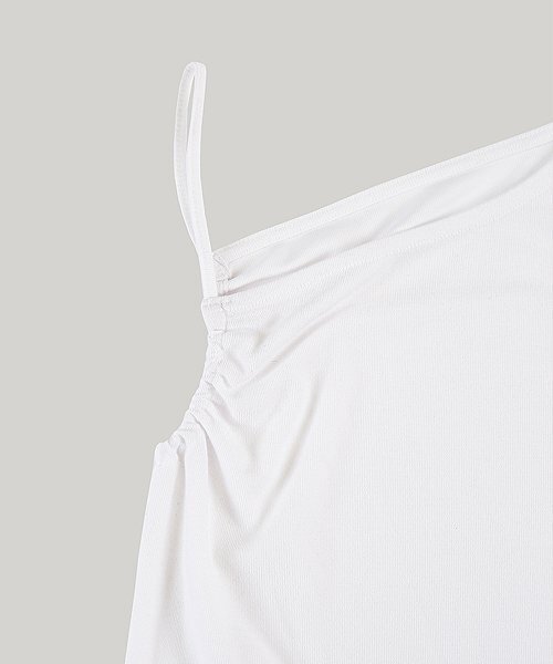 CLET(クレット)の「アンバランススリーブレスT(アイボリー)(Tシャツ/カットソー・レディース・その他・FREE)」の5枚目の写真