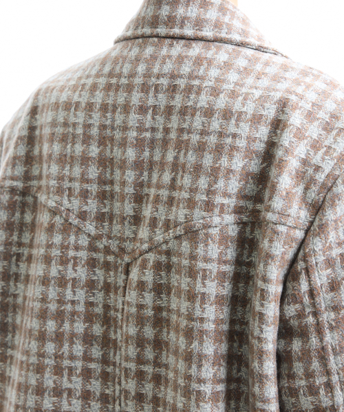 WESLEYHYUSTON(ウェズリーユーストン)の「WYATT CHECK BALMACAAN COAT BEIGE(チェスターコート・メンズ・その他・SMALL/MEDIUM/X-SMALL)」の4枚目の写真