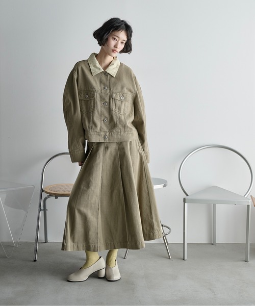 THE YOn（ザヨン）の「ブロックプリーツフレアスカート　デニム/ツイル（スカート・レディース・ライトブルー/グレイッシュベージュ/ブラック/セージグリーン・M/S）」の12枚目の写真