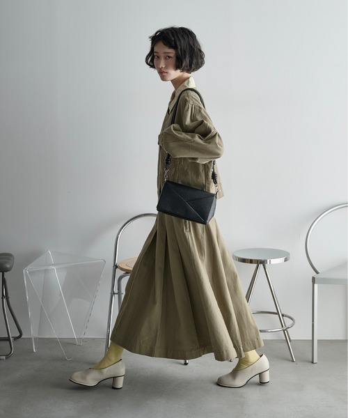 THE YOn（ザヨン）の「ブロックプリーツフレアスカート　デニム/ツイル（スカート・レディース・ライトブルー/グレイッシュベージュ/ブラック/セージグリーン・M/S）」の17枚目の写真