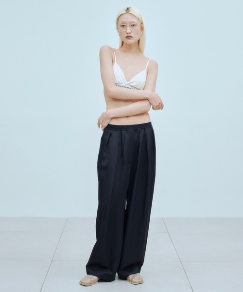 THINGS THAT MATTER(シングス ザット マター)の「ROUND SILHOUETTE PANTS / ラウンド シルエット パンツ(スラックス・レディース・ブラウン/ネイビー/クリーム・1/2)」の4枚目の写真