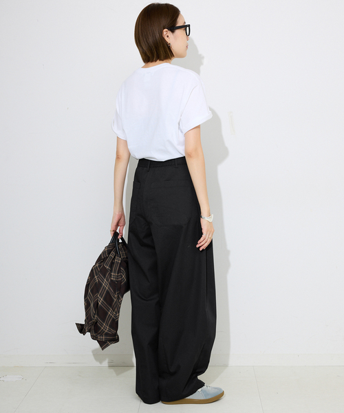 SLOBE IENA(スローブイエナ)の「《接触冷感/WEB限定/追加》ライトチノタックカーブトラウザー(チノパンツ・レディース・ブラック/ベージュ・36/38)」の6枚目の写真