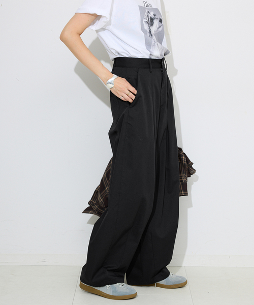 SLOBE IENA(スローブイエナ)の「《接触冷感/WEB限定/追加》ライトチノタックカーブトラウザー(チノパンツ・レディース・ブラック/ベージュ・36/38)」の10枚目の写真