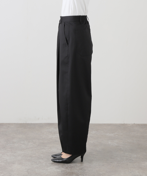 SLOBE IENA(スローブイエナ)の「《接触冷感/WEB限定/追加》ライトチノタックカーブトラウザー(チノパンツ・レディース・ブラック/ベージュ・36/38)」の16枚目の写真