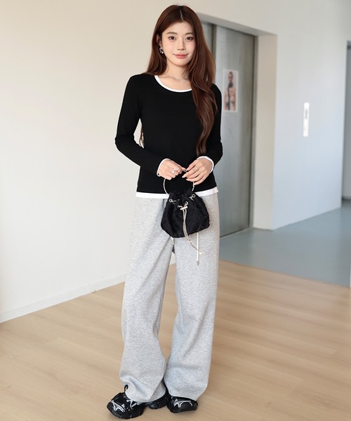 by LEGNA(バイレグナ)の「Uネックリブカットソー長袖タイプ(Tシャツ/カットソー・レディース・ブラック/グレイッシュベージュ/ホワイト/チャコール・SMALL/MEDIUM/LARGE/X-LARGE/XX-LARGE)」の13枚目の写真