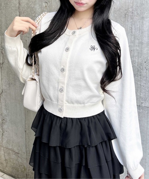 INGNI（イング）の「ビジューボタンニットカーディガン（カーディガン/ボレロ・レディース・ホワイト系その他4/オフホワイト/レッド/ネイビー/イエロー・M）」の7枚目の写真