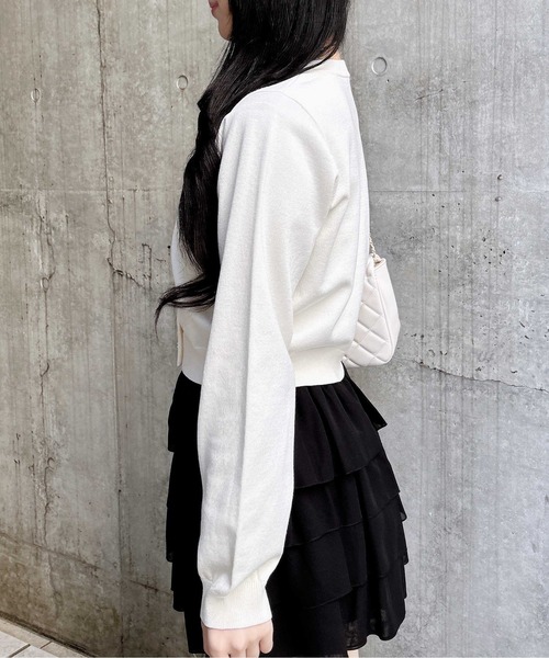 INGNI（イング）の「ビジューボタンニットカーディガン（カーディガン/ボレロ・レディース・ホワイト系その他4/オフホワイト/レッド/ネイビー/イエロー・M）」の10枚目の写真