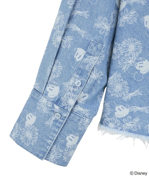 Disney（ディズニー）の「ミッキー&フレンズ/花柄デニムシャツ（シャツ/ブラウス・レディース・インディゴブルー/ライトインディゴブルー・FREE）」の4枚目の写真