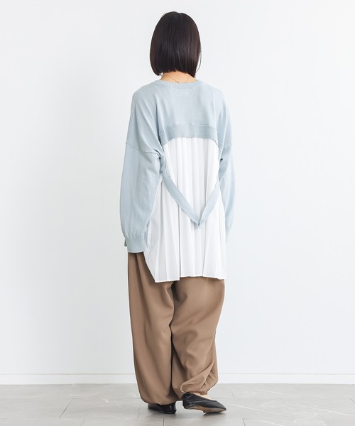 n'OrLABEL(ノアールレーベル)の「異素材バックプリーツVネックニット(ニット/セーター・レディース・ライトブルー/杢グレー/ブラック・FREE)」の21枚目の写真