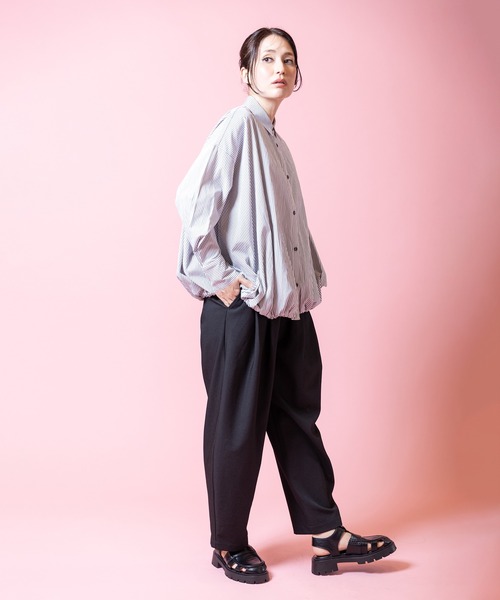 OSMOSIS（オズモーシス）の「タックカーブパンツ（その他パンツ・レディース・ブラウン/ブルー/ブラック/アイボリー・ONE SIZE）」の19枚目の写真
