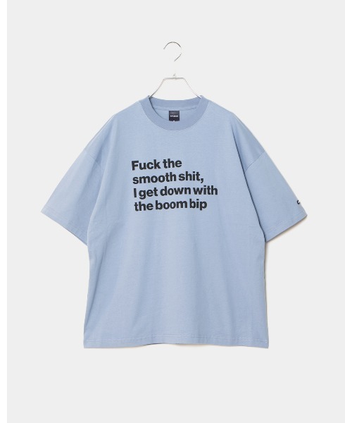 APPLEBUM(アップルバム)の「“Boom Bip” T-shirt(Tシャツ/カットソー・メンズ・スミクロ/ブルー・MEDIUM/LARGE/X-LARGE/XX-LARGE)」の2枚目の写真