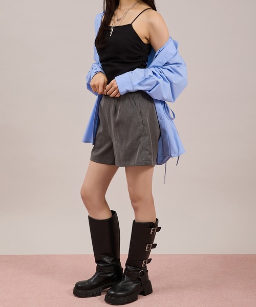 apres jour mignon(アプレジュールミニョン)の「カップ付きサイドギャザーキャミ(キャミソール・レディース・ホワイト/ブラック・SMALL/LARGE/MEDIUM)」の14枚目の写真
