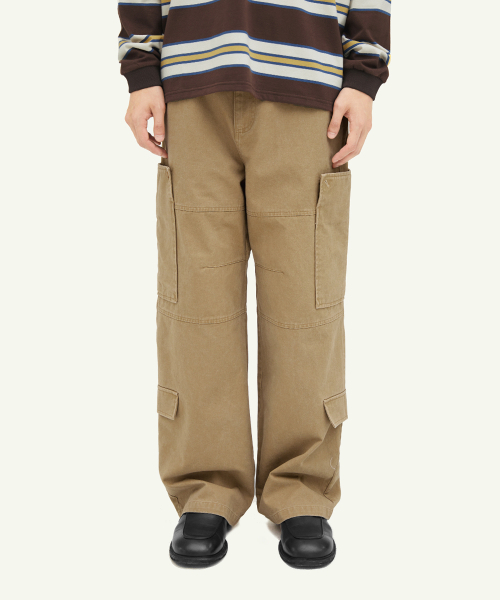 INTEMPOMOOD(インテンポムード)の「ボタンポケットカーゴパンツ_ブラウン(その他パンツ・レディース・ブラウン・MEDIUM/LARGE/X-LARGE)」の9枚目の写真