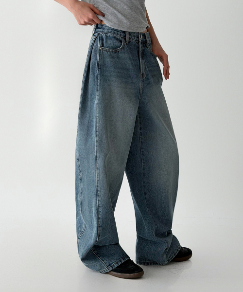BBAEBBAE(ペッペ)の「サイドピンタックワイドデニムパンツ_ブルー(デニムパンツ・レディース・ブルー・SMALL/MEDIUM/LARGE/X-LARGE/XX-LARGE/XXX-LARGE)」の8枚目の写真