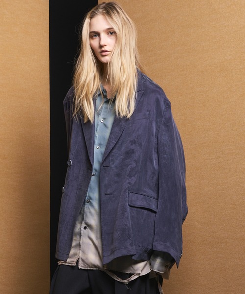 MAISON SPECIAL(メゾンスペシャル)の「《UNISEX》Drape Fibrillated Twill Prime-Over-Over 2B Semi-double Tailored Jacket/ドレープフィブリルツイルプライムオーバー4Bセミダブルテーラードジャケット【MAISON SPECIAL/メゾンスペシャル】■セットアップ対応■(テーラードジャケット・メンズ・ブラック/ネイビー・2/1/0)」の2枚目の写真