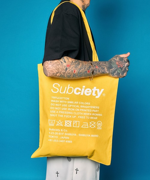 Subciety（サブサエティ）の「Label tote bag（トートバッグ・メンズ・ブルー/ブラック×ブルー/グリーン/ブラウン/バーガンディー/ブラック×ホワイト/ホワイト/スカイブルー/イエロー/オレンジ・FREE）」の8枚目の写真