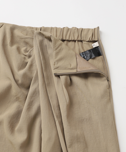 journal standard L'essage(ジャーナルスタンダードレサージュ)の「TTツイル ラップパンツ(その他パンツ・レディース・ベージュ/ブラック・36/38)」の9枚目の写真