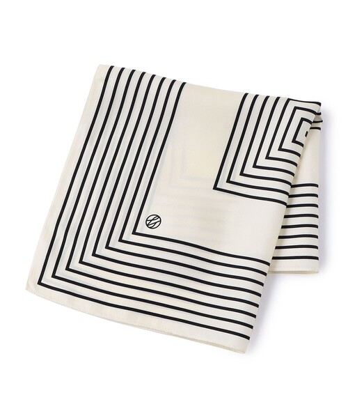 TOMORROWLAND （トゥモローランド）の「LE SCARF ストライプスカーフ（バンダナ/スカーフ・レディース・ネイビー/ライトベージュ・FREE）」の2枚目の写真