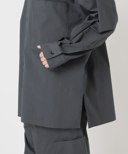 Spick & Span(スピックアンドスパン)の「NATURAL DYE BIG SH / ナチュラルダイビッグシャツ(シャツ/ブラウス・レディース・チャコールグレー/ライトグレー/ブラウン・FREE)」の16枚目の写真