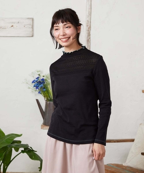 Jocomomola(ホコモモラ)の「フライス幾何レースドッキングカットソー(Tシャツ/カットソー・レディース・ブラック/アイボリー/イエロー・40)」の1枚目の写真