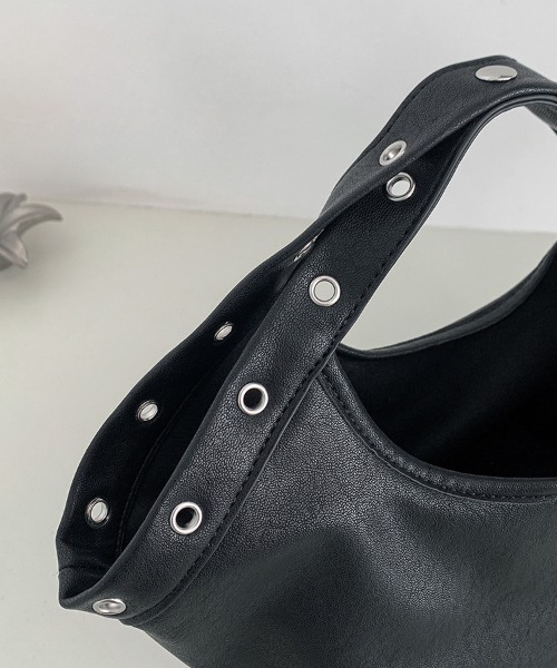 ReRe(リリ)の「ミニ巾着付き×ハトメデザイン2WAYバック(ハンドバッグ・レディース・ブラック/ダークブラウン/ブラウン・FREE)」の9枚目の写真