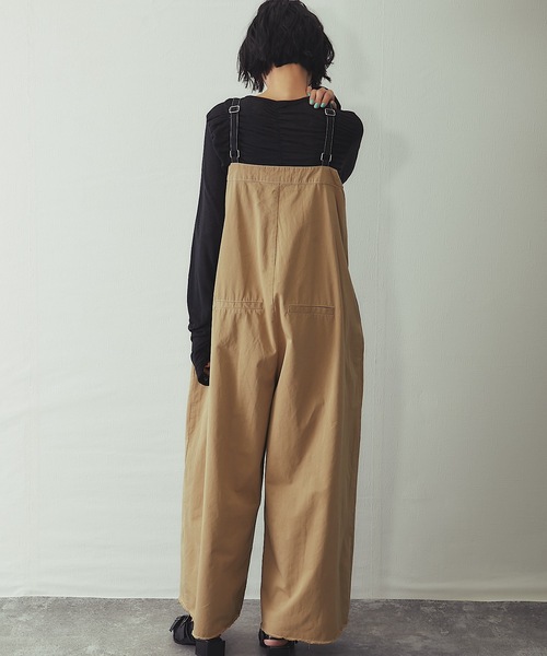 ANOTHER S(アナザーエス)の「綿ツイルアシメサロペット(サロペット/オーバーオール・レディース・ブラック/ベージュ/アイボリー/ブラウン・FREE)」の12枚目の写真