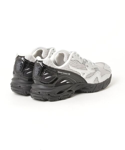 MIZUNO(ミズノ )の「ミズノ【MIZUNO】 - ウエーブライダー 10【WAVE RIDER 10 SILVER - D1GA261602】(スニーカー・メンズ・シルバー・28.0cm/27.0cm/25.5cm/25.0cm/24.5cm/24.0cm/23.5cm/23.0cm)」の12枚目の写真