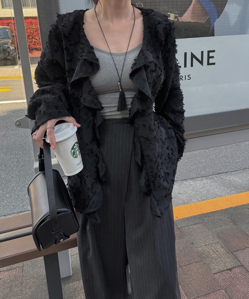 WILLFULLY（ウィルフリー）の「jacquard sheer ruffle frill shirt JK（ノーカラージャケット・レディース・アイボリー/ブラック・FREE）」の13枚目の写真