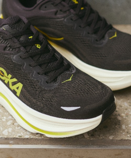 HOKA(ホカ)の「BONDI 9 1162011-CWG(スニーカー・メンズ・ブラック・27.5cm/27.0cm/26.5cm/26.0cm/25.5cm/25.0cm/30.0cm/29.0cm/28.5cm/28.0cm)」の3枚目の写真