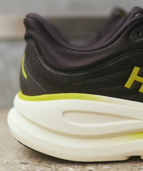 HOKA(ホカ)の「BONDI 9 1162011-CWG(スニーカー・メンズ・ブラック・27.5cm/27.0cm/26.5cm/26.0cm/25.5cm/25.0cm/30.0cm/29.0cm/28.5cm/28.0cm)」の6枚目の写真