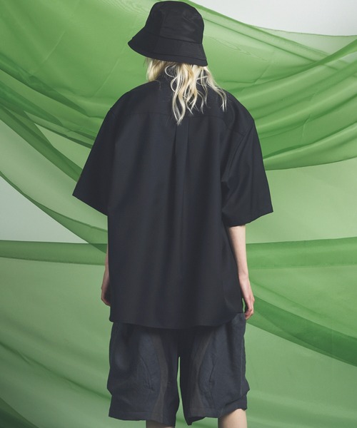 MAISON SPECIAL（メゾンスペシャル）の「《UNISEX》4 Colors Chambray Washable Wool Prime-Over Short Sleeve Shirt/4色シャンブレーウォッシャブルウールプライムオーバーショートスリーブシャツ【MAISON SPECIAL/メゾンスペシャル】■セットアップ対応■（シャツ/ブラウス・メンズ・チャコールグレー/グレー/ブラック/ホワイト/ダークブルー・2/1/0）」の11枚目の写真