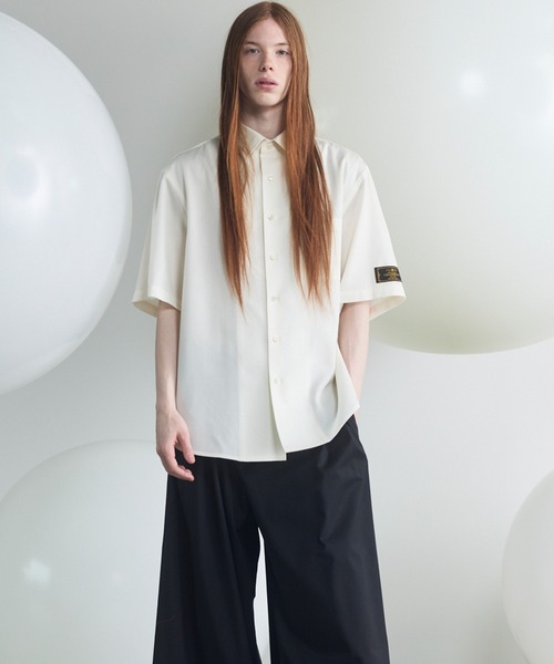 MAISON SPECIAL（メゾンスペシャル）の「《UNISEX》4 Colors Chambray Washable Wool Prime-Over Short Sleeve Shirt/4色シャンブレーウォッシャブルウールプライムオーバーショートスリーブシャツ【MAISON SPECIAL/メゾンスペシャル】■セットアップ対応■（シャツ/ブラウス・メンズ・チャコールグレー/グレー/ブラック/ホワイト/ダークブルー・2/1/0）」の12枚目の写真