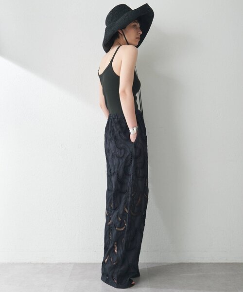 Whim Gazette(ウィムガゼット)の「【WEB限定】エンブロイダリーパンツ(その他パンツ・レディース・ホワイト/ブラック・FREE)」の15枚目の写真