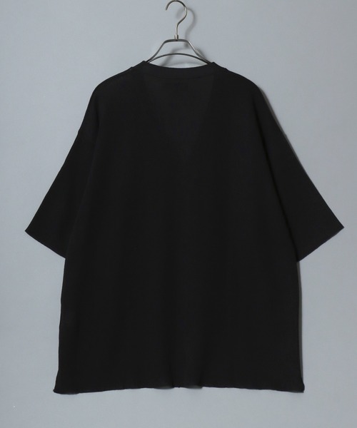 ANPAS(アンパス)の「Cooling Half-Sleeve Knit Cardigan (Solid/Check Pattern) / 接触冷感 ムジ&チェック 五分袖 ニットVカーデ メンズ サマーカーディガン シンプル 5分袖 半袖 ビッグシルエット オーバーサイズ(カーディガン/ボレロ・メンズ・グレイッシュベージュ/ブラック/サックスブルー/ブラック系その他/グレー系その他/ベージュ系その他/ブルー系その他・M/L)」の9枚目の写真