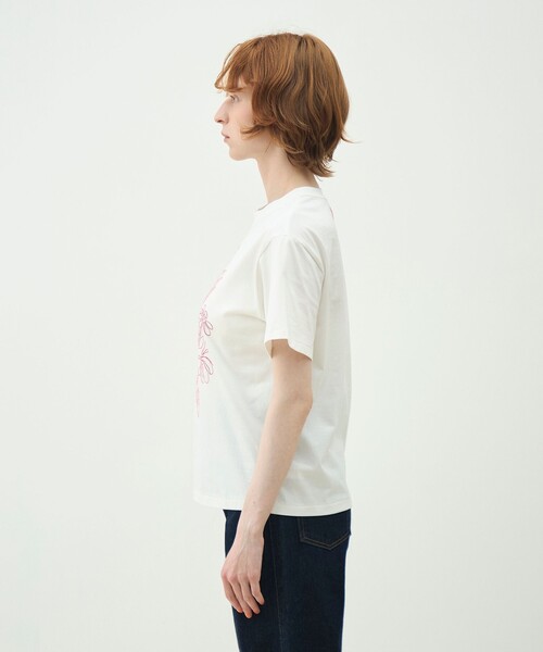 MACPHEE（マカフィー）の「ボタニカルエンブロイダリー Tシャツ（Tシャツ/カットソー・レディース・ホワイト/ブラック・S）」の5枚目の写真