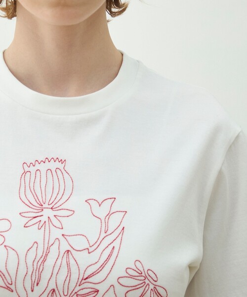 MACPHEE（マカフィー）の「ボタニカルエンブロイダリー Tシャツ（Tシャツ/カットソー・レディース・ホワイト/ブラック・S）」の7枚目の写真