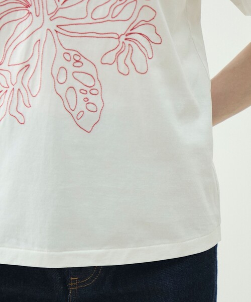 MACPHEE（マカフィー）の「ボタニカルエンブロイダリー Tシャツ（Tシャツ/カットソー・レディース・ホワイト/ブラック・S）」の10枚目の写真