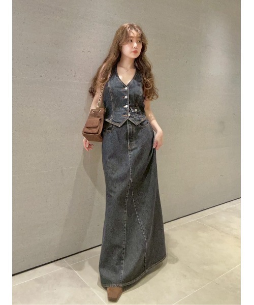 LILY BROWN(リリーブラウン)の「デニムマーメイドスカート(スカート・レディース・ブルー/ブラック・1/0)」の3枚目の写真