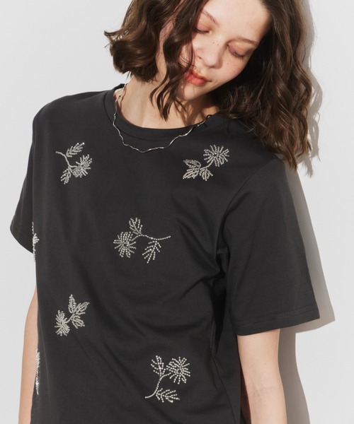 Unitage(ユニテージ)の「ビーズ刺繍TEE(Tシャツ/カットソー・レディース・ブラック/ホワイト/ライトグレー・FREE)」の13枚目の写真