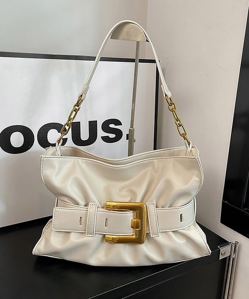 LA VORAGINE(ラ ヴォラジネ)の「ベルトバックルポイント チェーンショルダーギャザートートバッグ(トートバッグ・レディース・ブラウン/ベージュ/ブラック/アイボリー・FREE)」の20枚目の写真