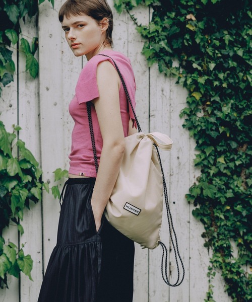 HUNTER(ハンター)の「【WEB限定】・【HUNTER for ADAM ET ROPE'】 別注 TRAVEL DRAWSTRING BACKPACK TOTE(トートバッグ・レディース・キナリ・FREE)」の22枚目の写真