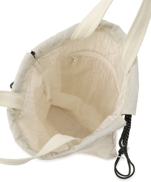 HUNTER(ハンター)の「【WEB限定】・【HUNTER for ADAM ET ROPE'】 別注 TRAVEL DRAWSTRING BACKPACK TOTE(トートバッグ・レディース・キナリ・FREE)」の5枚目の写真