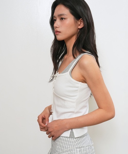 GENERAL IDEA(ジェネラルアイデア)の「【GENERAL IDEA】アイレット スリーブレス / EYELET SLEEVELESS TOP(キャミソール・レディース・ブラック/ホワイト・L/M/S)」の15枚目の写真