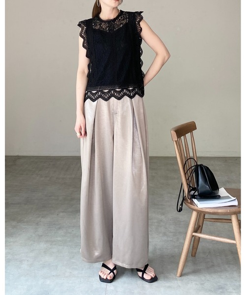 She's Closet(シーズクローゼット)の「フレンチスリーブ ショート丈 シアー スカラップレースブラウス(シャツ/ブラウス・レディース・ホワイト/ブラック/アイボリー・FREE)」の13枚目の写真